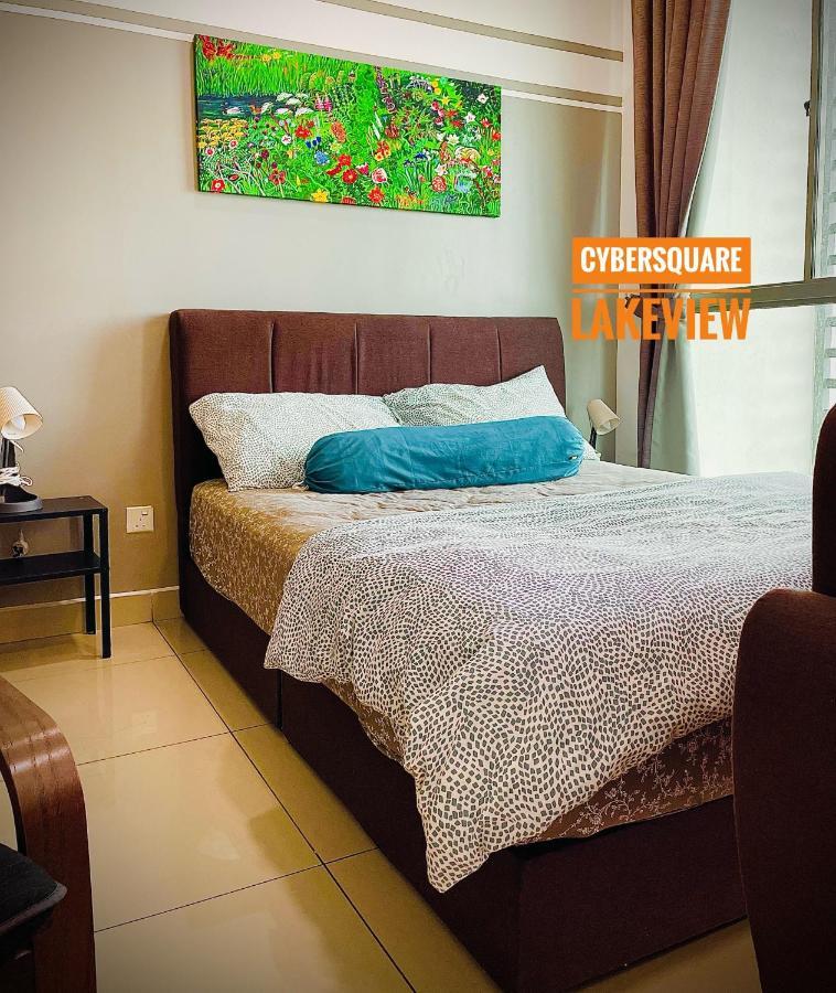 Cybersquare Lakeview With Netflix And Disney Hotstar Cyberjaya Exteriör bild